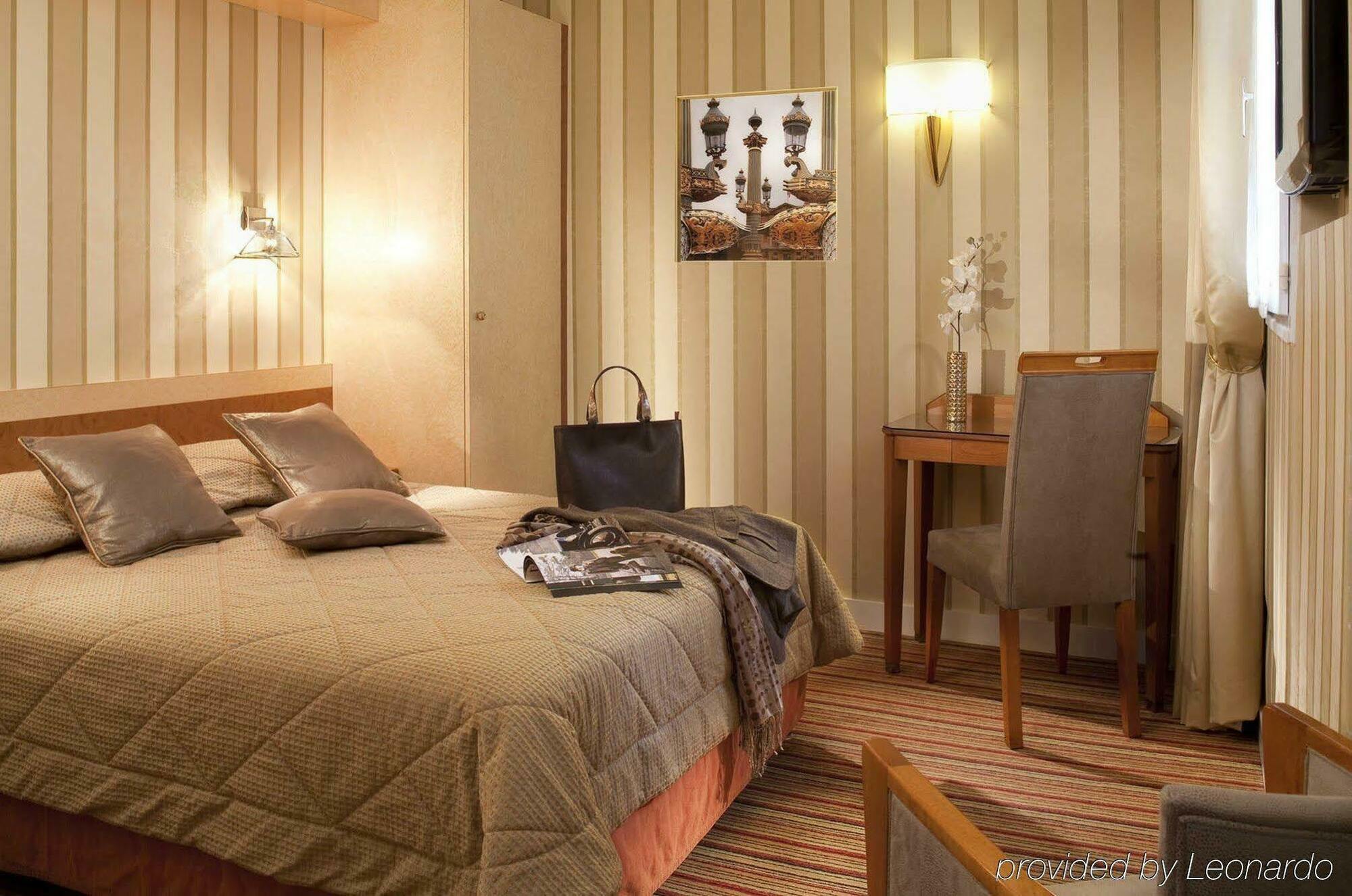 Western Anjou Lafayette 3* Parijs